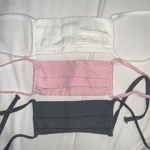 BRAND NEW 3 PACK PLEATED MASKS URBAN OUTFITTERS
